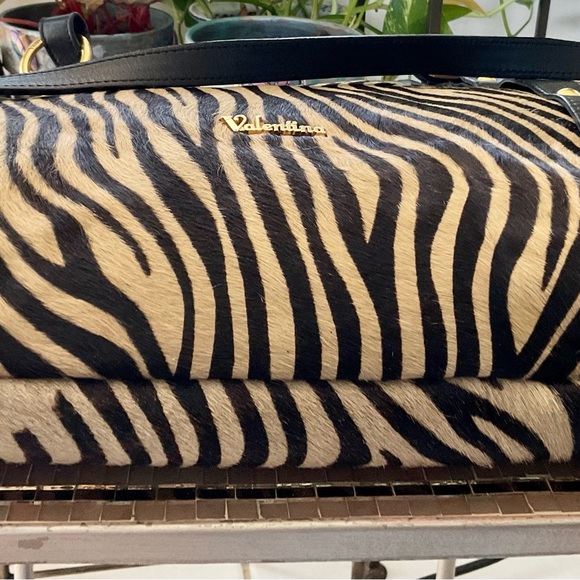 VALENTINA LARGE HAIR CALF BAG WITH DOUBLE STRAPS REMOVABLE SHOULDER STRAP LINED - Picture 6 of 11